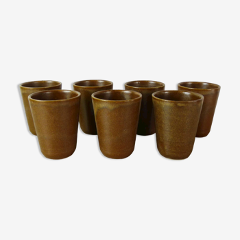 7 verres ou tasses en grès CSR