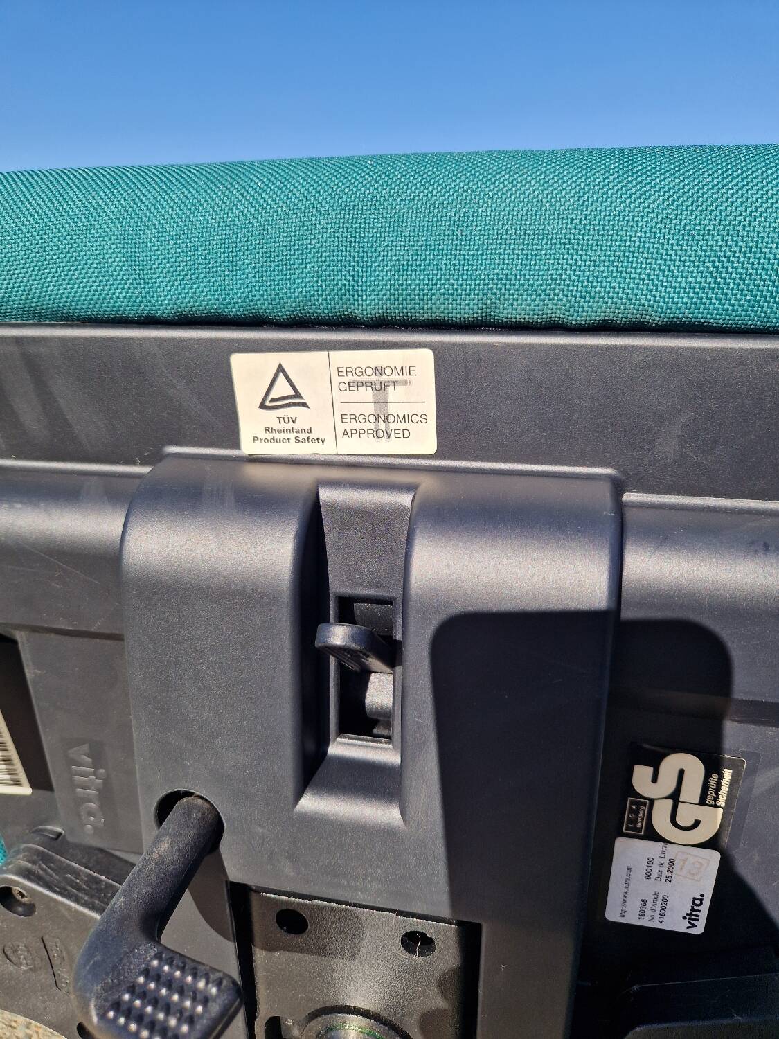 Set of 2 ergonomic office chairs from Vitra