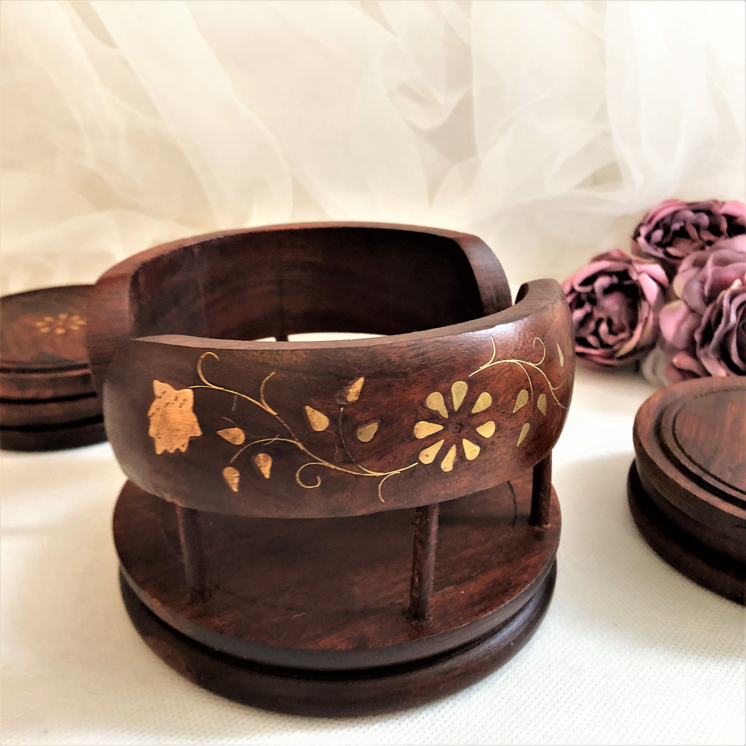 Set of 6 coasters with wooden and brass holder