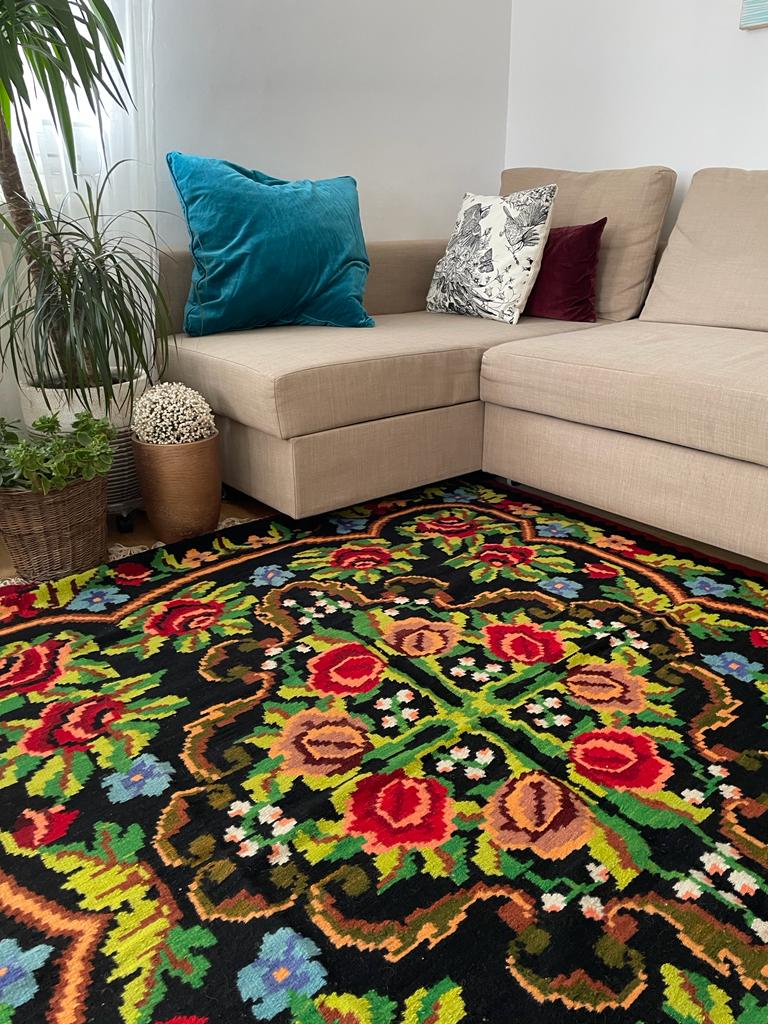 Floral transylvanian rug handwoven in romania, colorful flowers