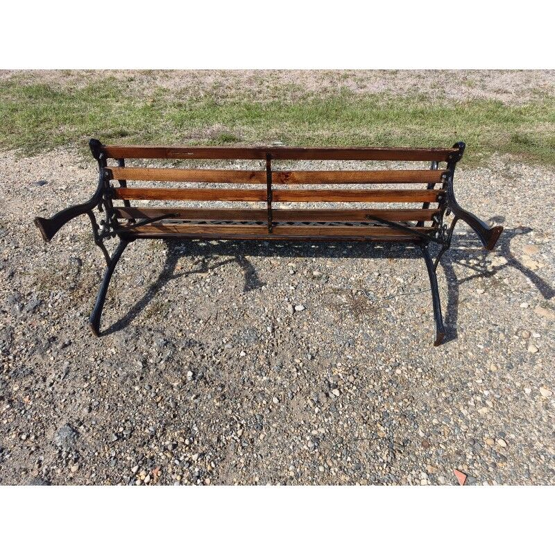Bank made of iron and wood from 1900