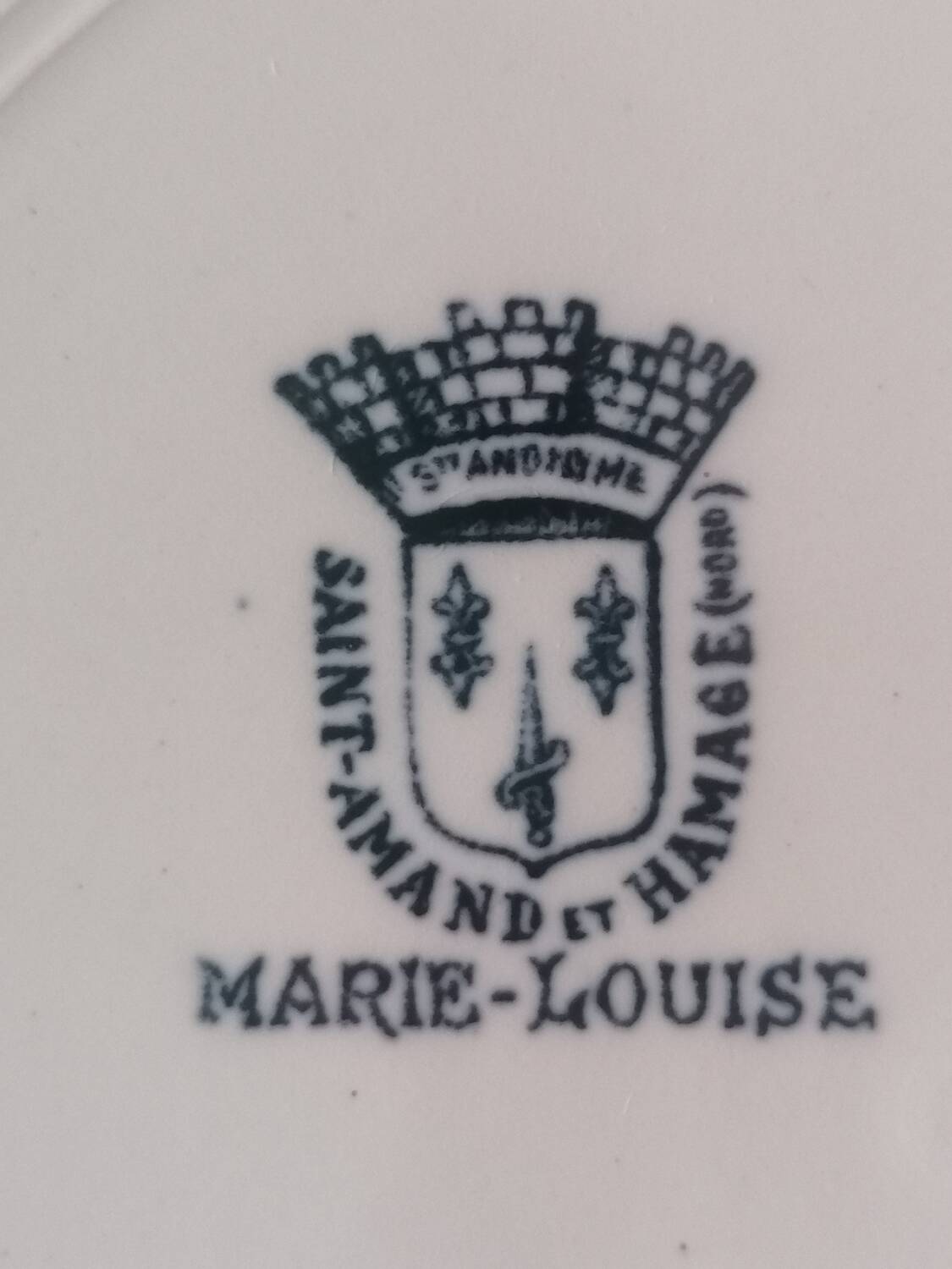6 iron earth dessert plates Marie-Louise Saint Amand