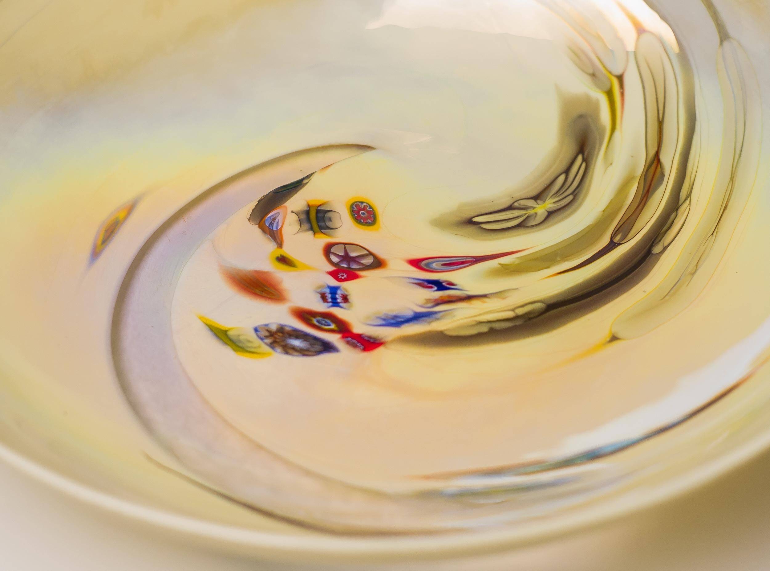 Dino Martens for Aureliano Toso - Large Murano glass bowl with murrines.