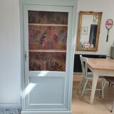 Renovated old showcase
