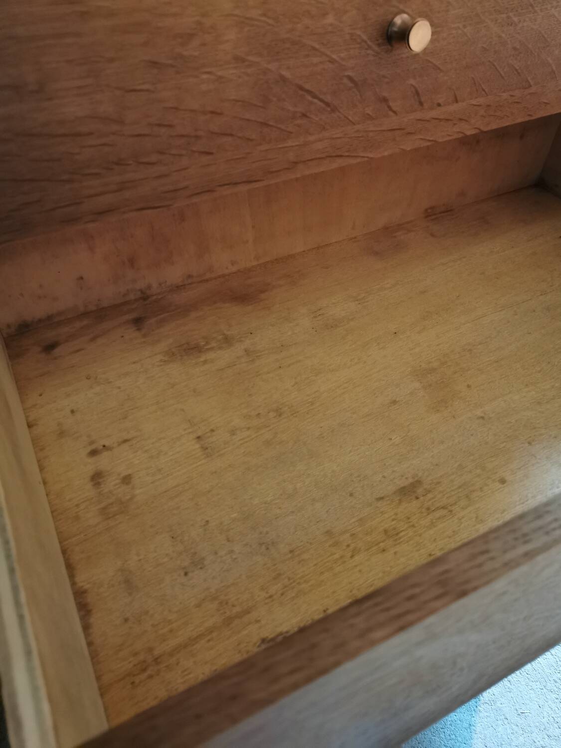 Chest of drawers with 1 door and 4 drawers