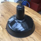 Black enameled lamp