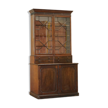 Bibliothèque George IV circa 1820 en bois dur avec tiroirs et vitrage astral