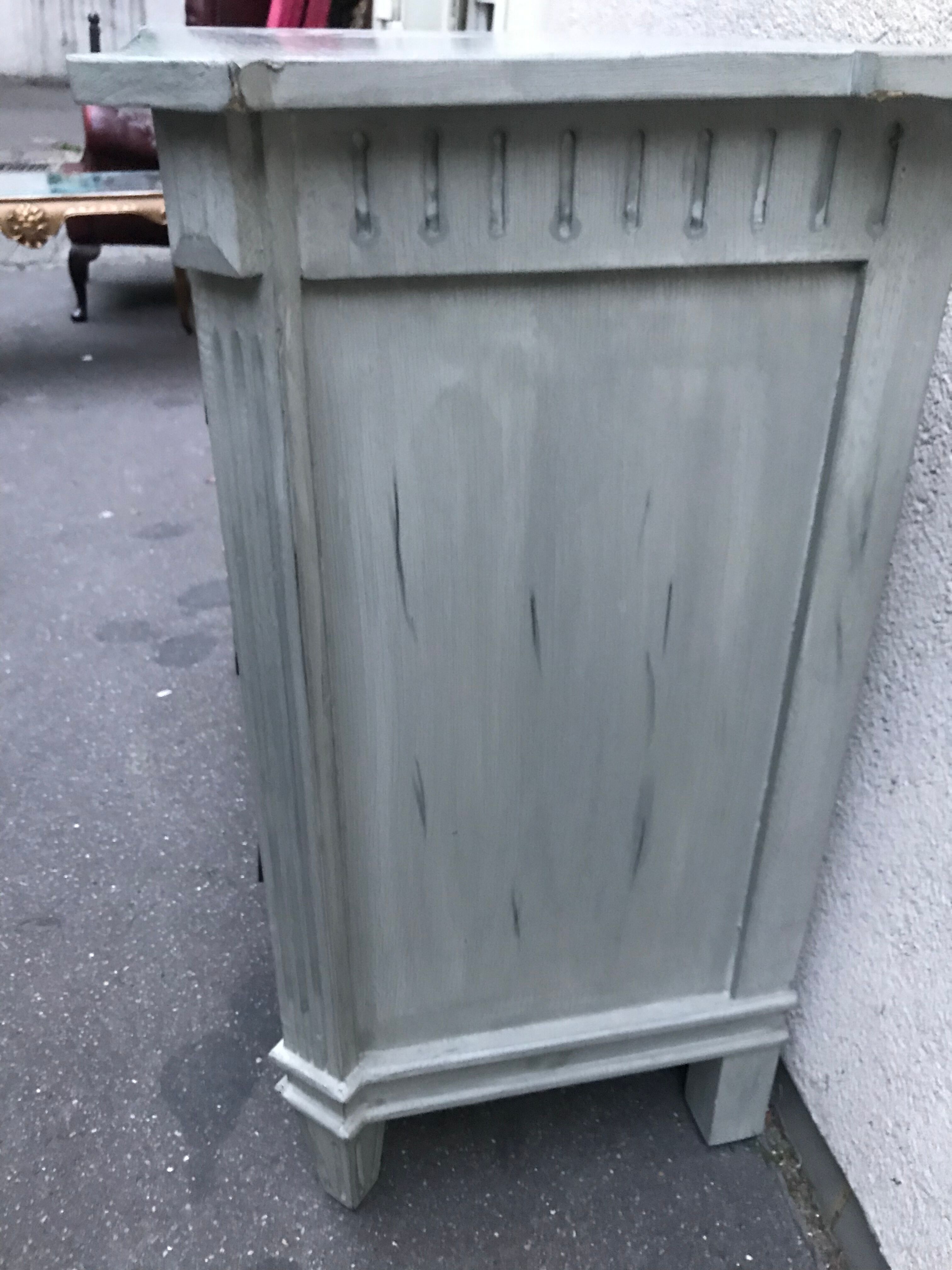 Commode style Louis XVI grise