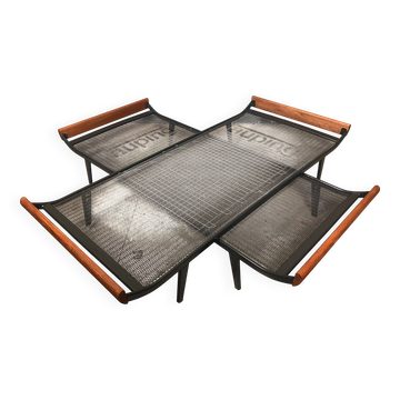 Two vintage Auping Cleopatra daybeds