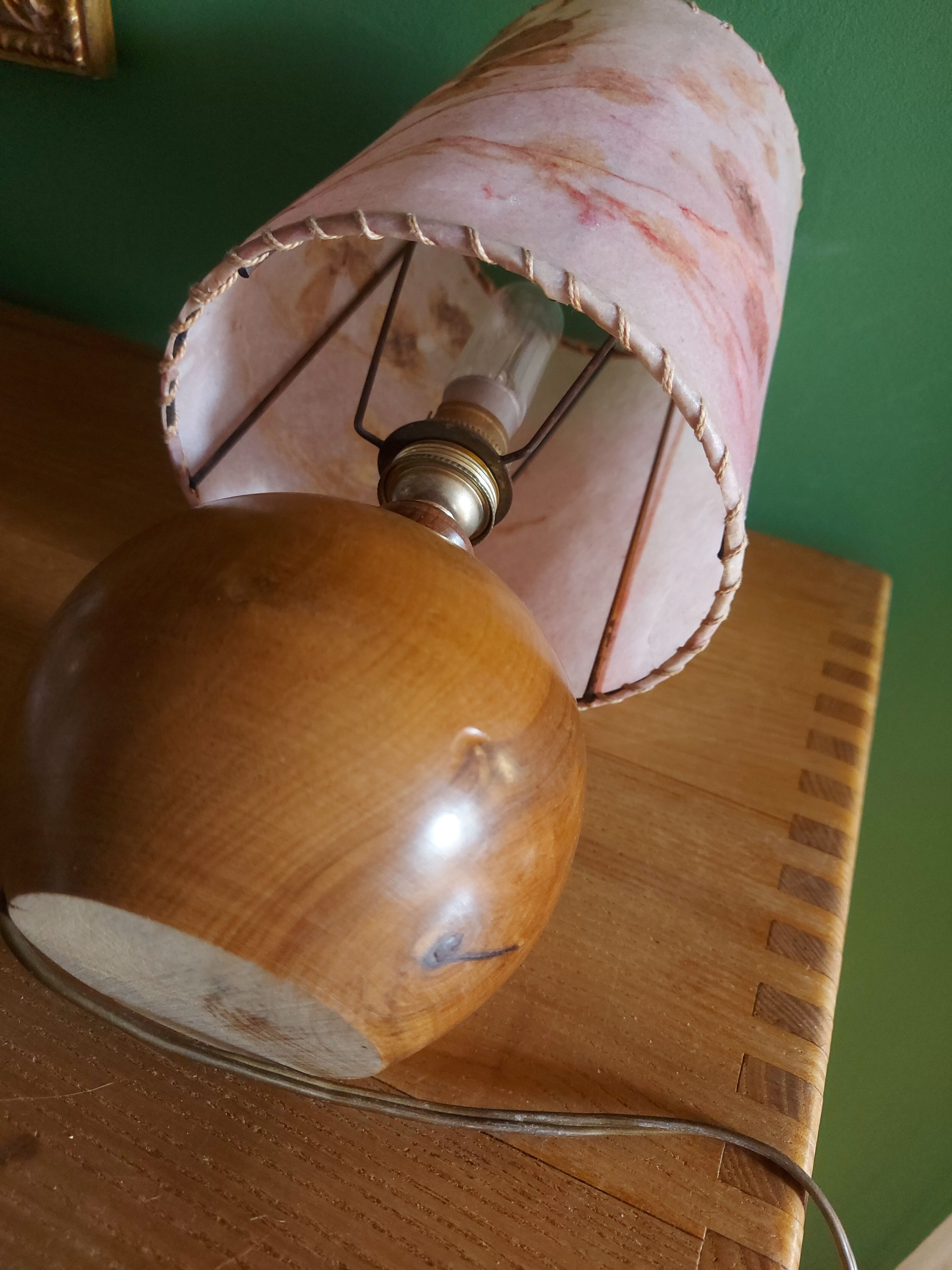 Lampe vintage en bois
