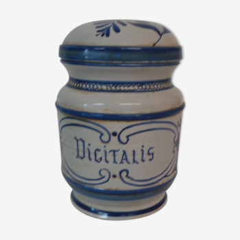 Pharmacy pot digitalis