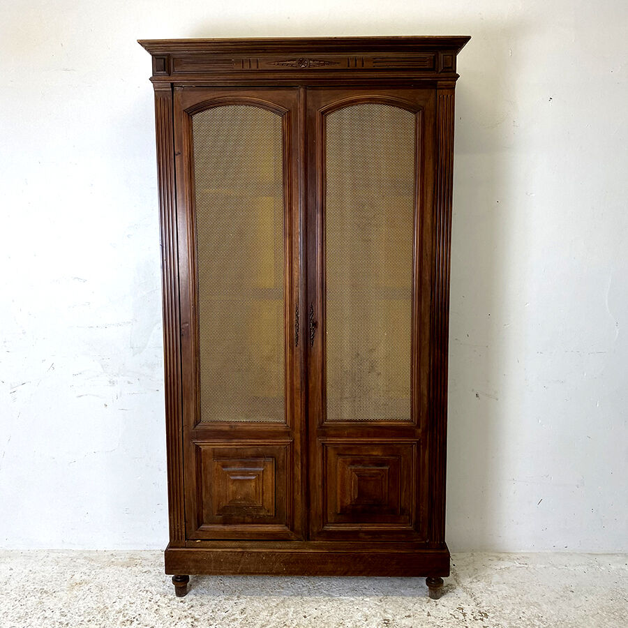 30-year screened bookcase