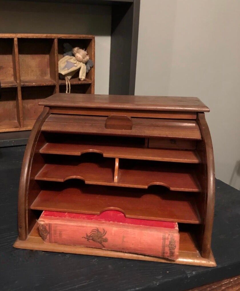 Meuble classeur à rideau accessoire de bureau