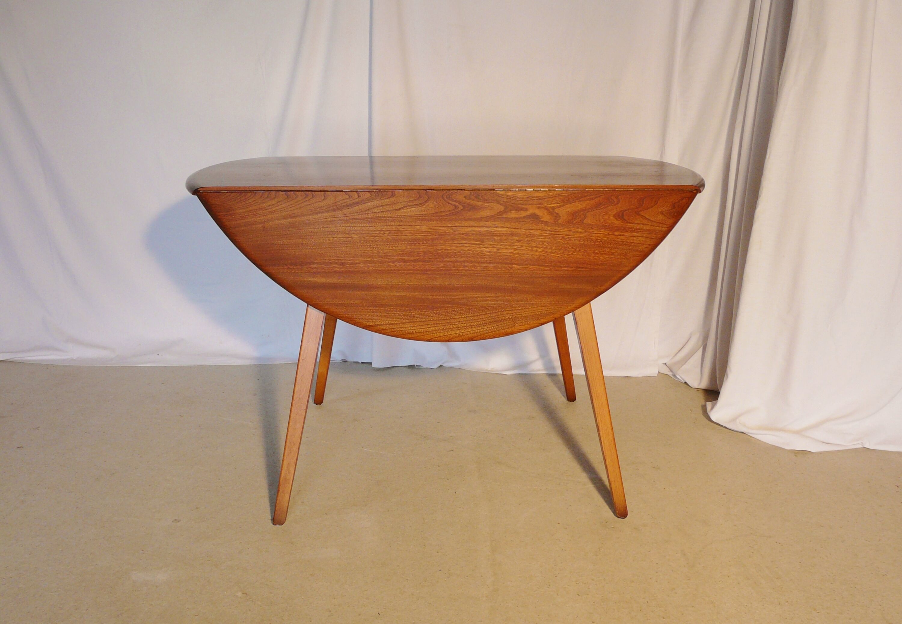 Ercol dining round table