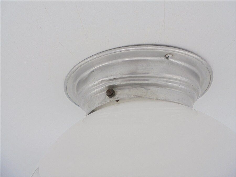 Ceiling light globe