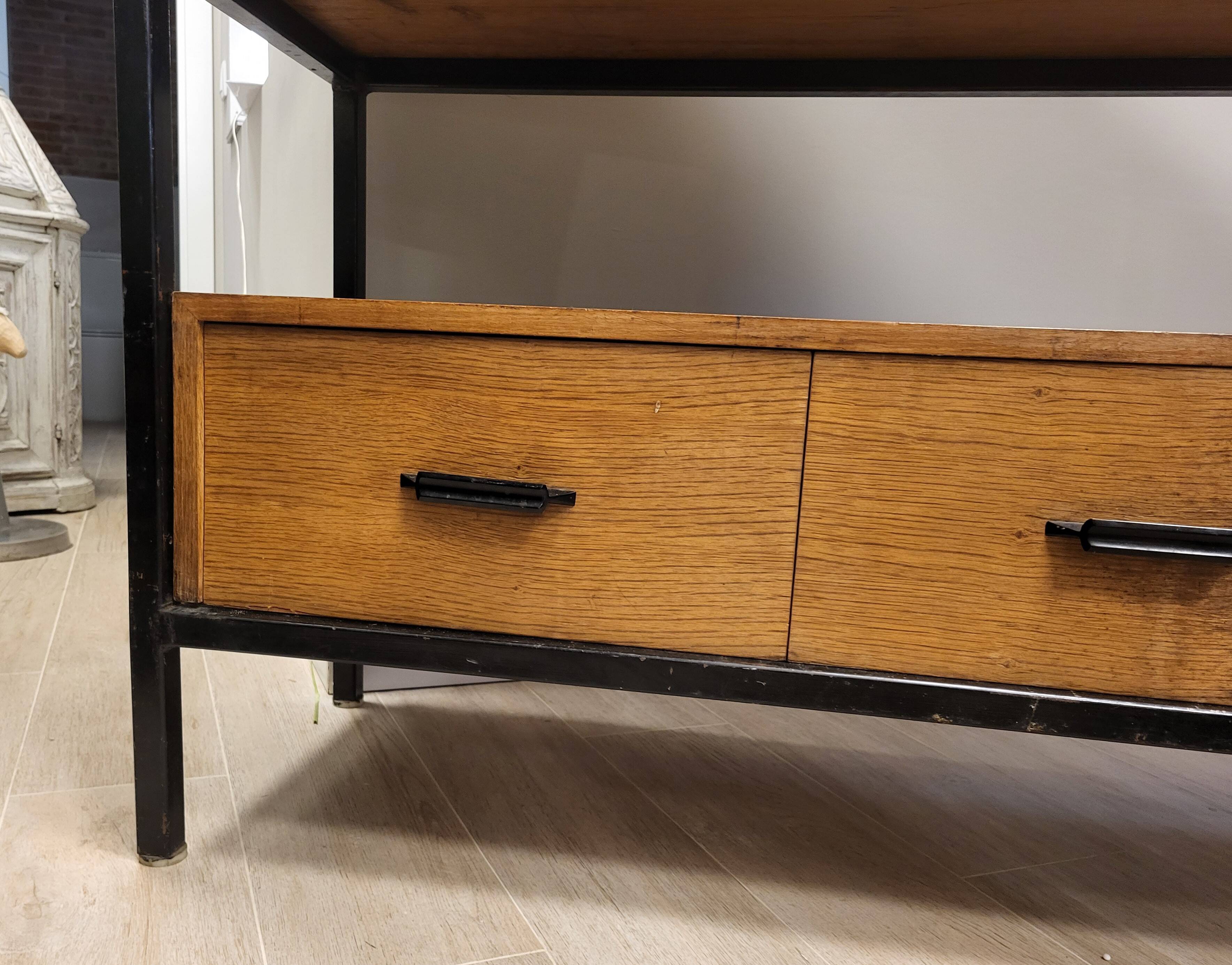 Gabinete, large apparador, madera de tea, Scandinavian design, 50's