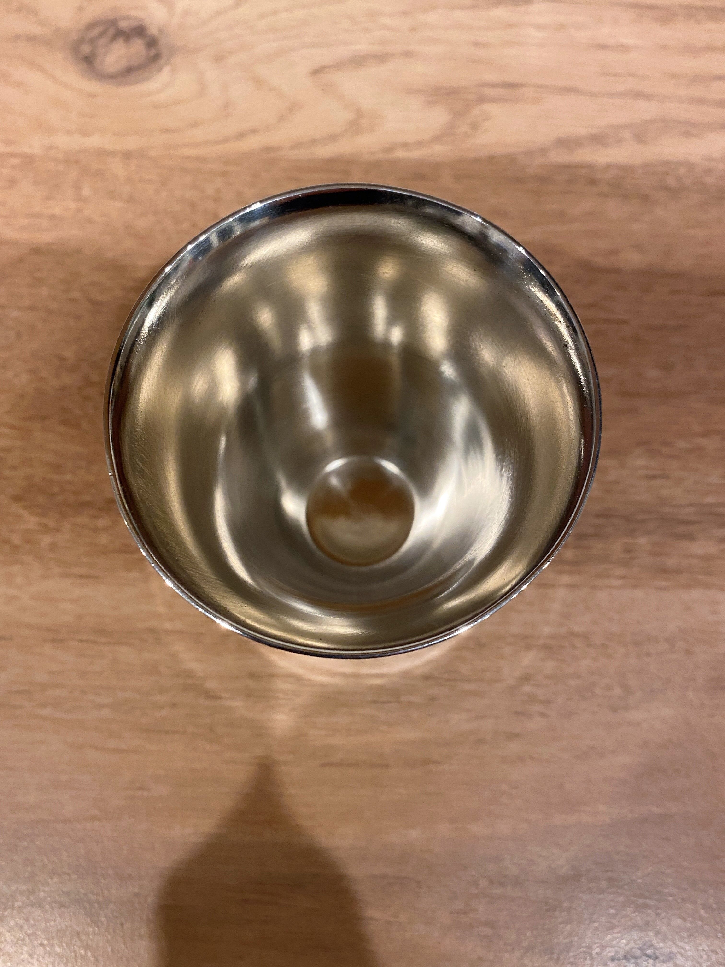 Shaker et 8 gobelets