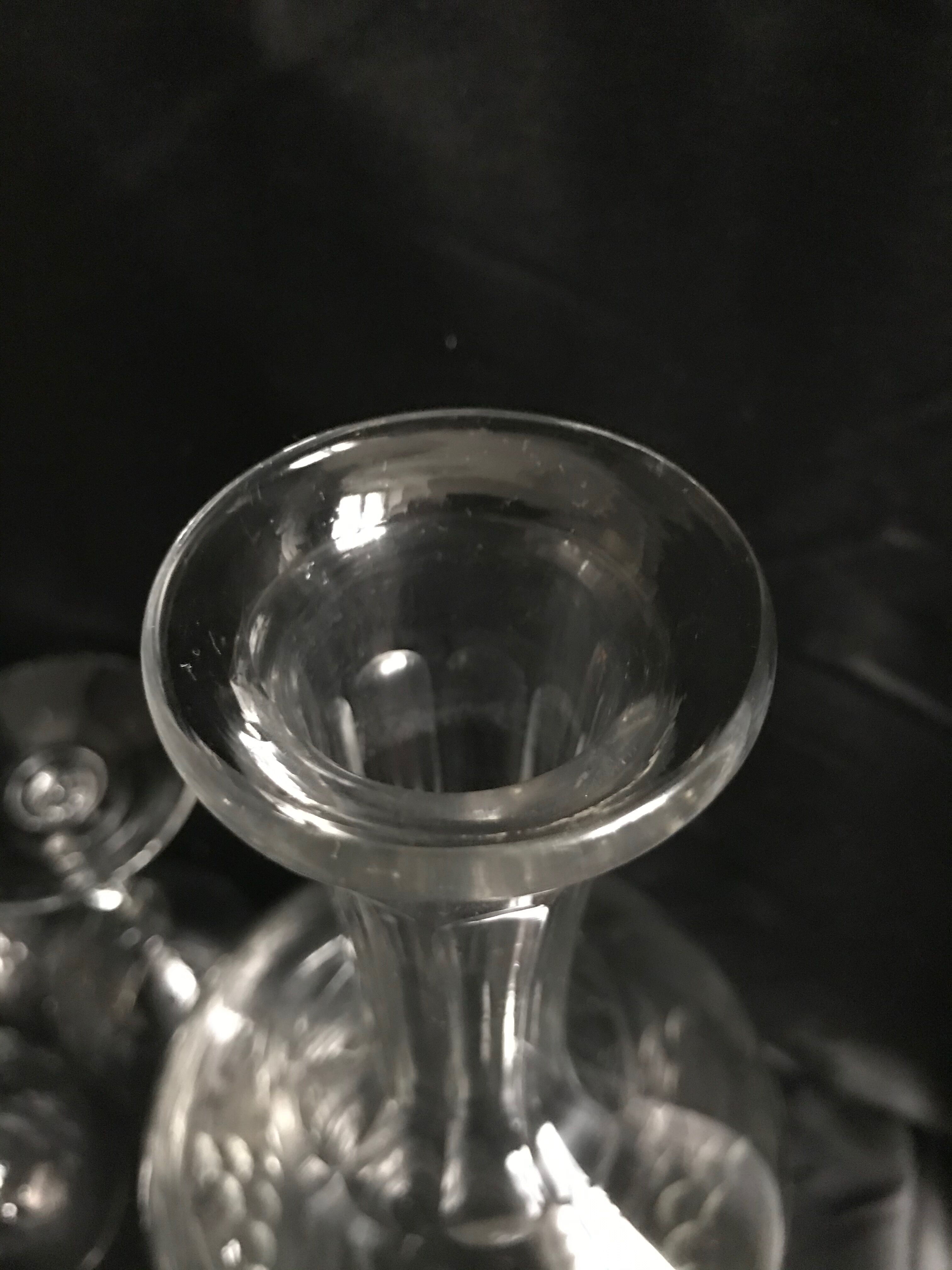 Set of 6 glasses and 1 carafe in style