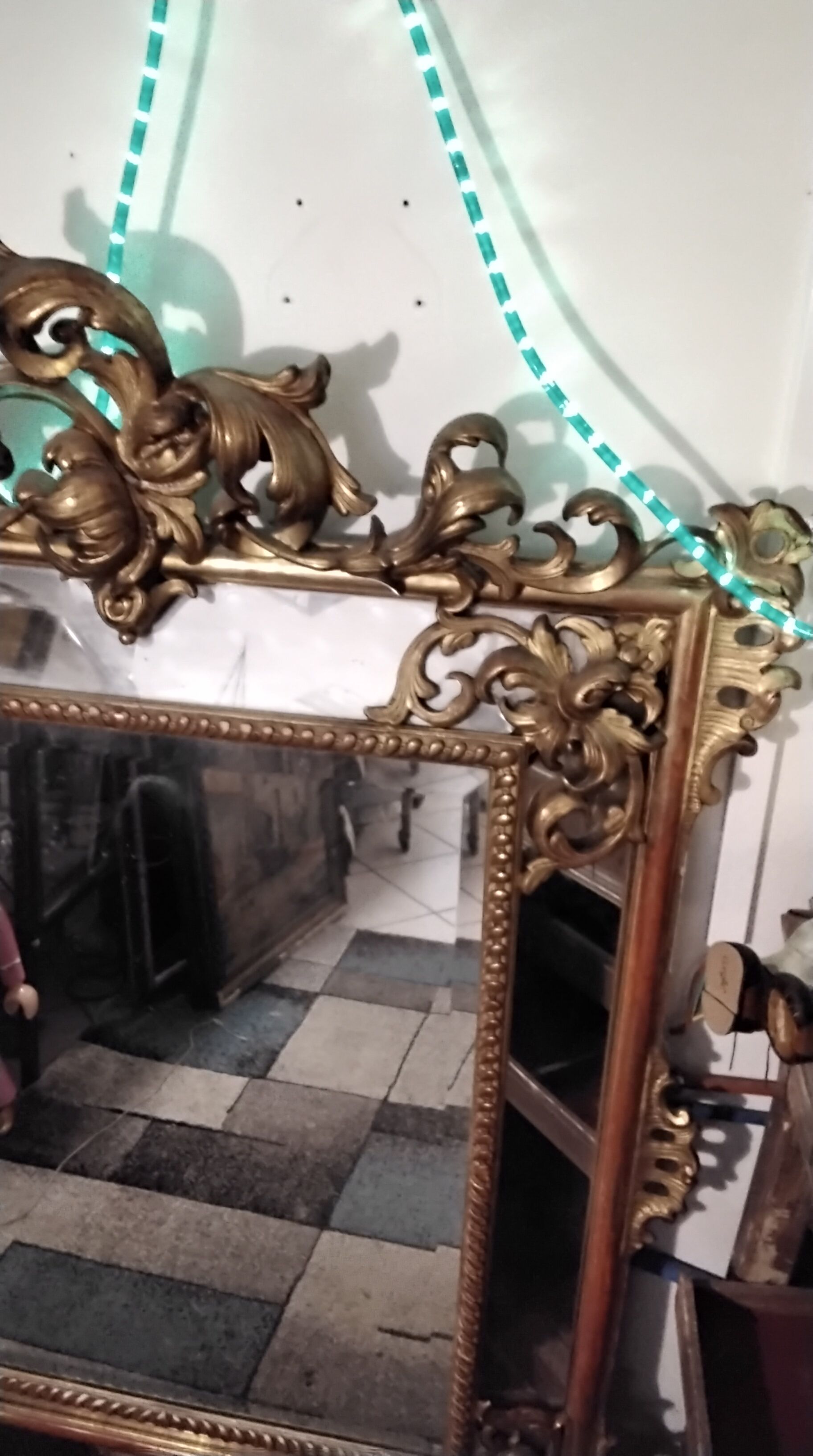 Mirror closed early 19th century