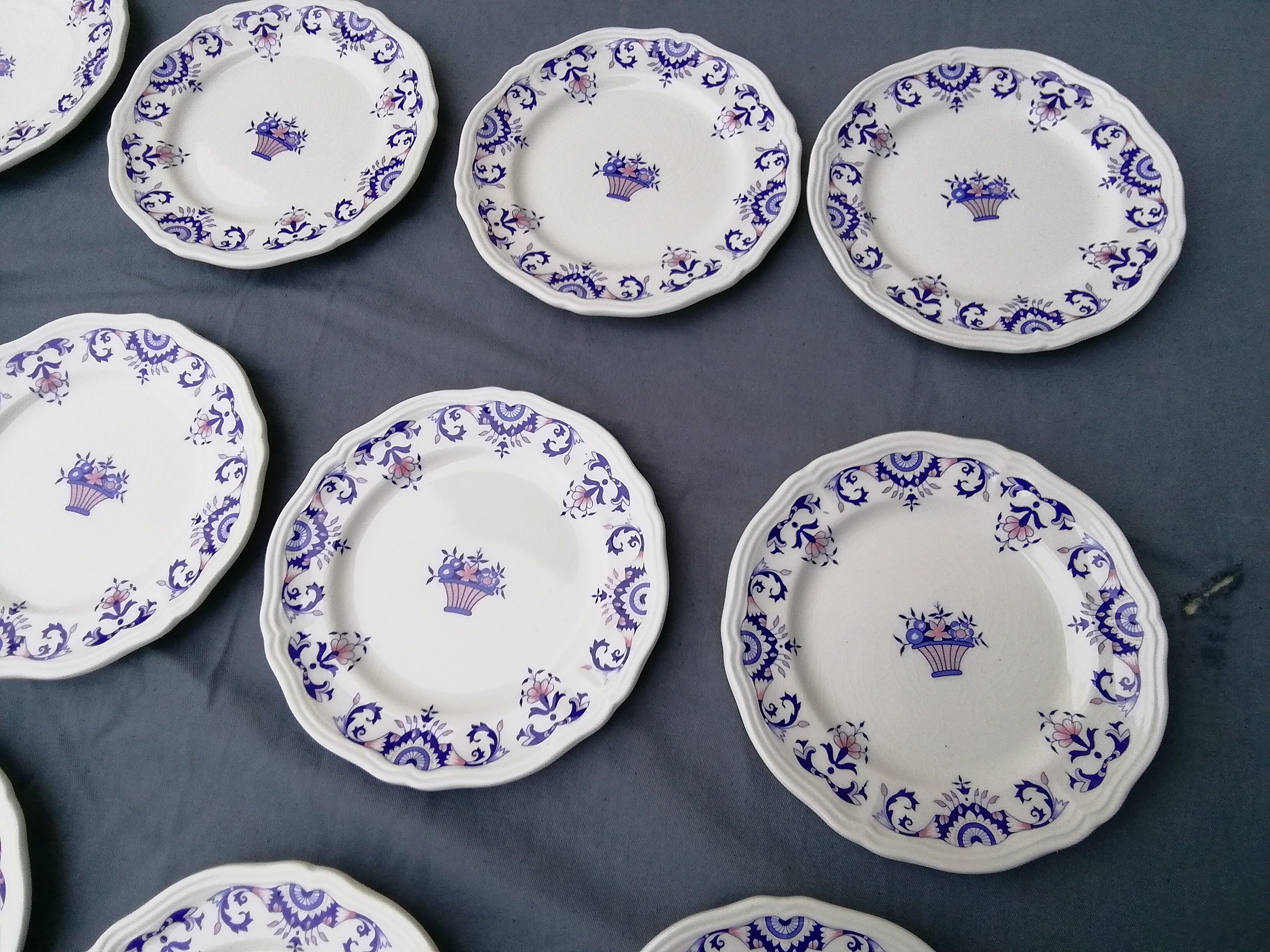 12 dessert plates decorated rouen - longchamp