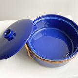 Vintage blue arabia teema / kilta casserole and rattan holder, designed by kaj franck, finland, scandi