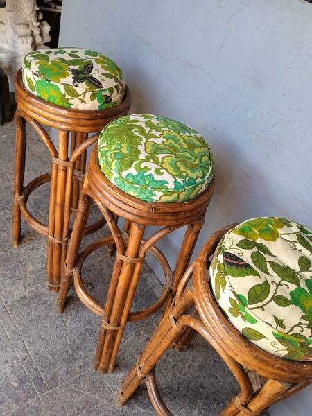 3 vintage high rattan bar stools 1970