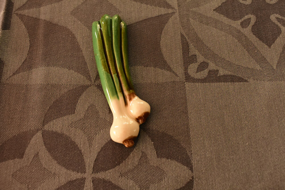 Ceramic knife holder 1960