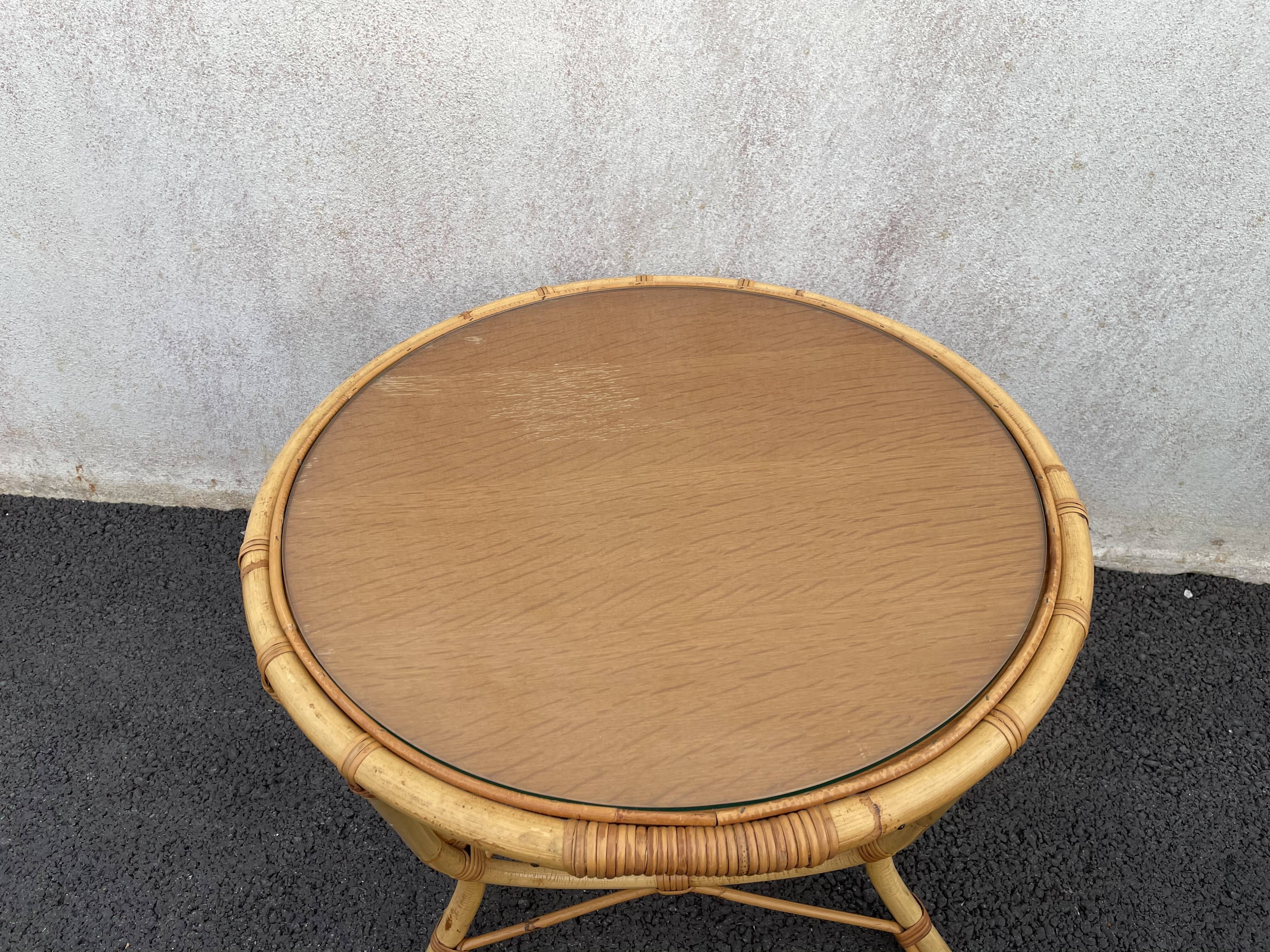 Vintage rattan roundtable