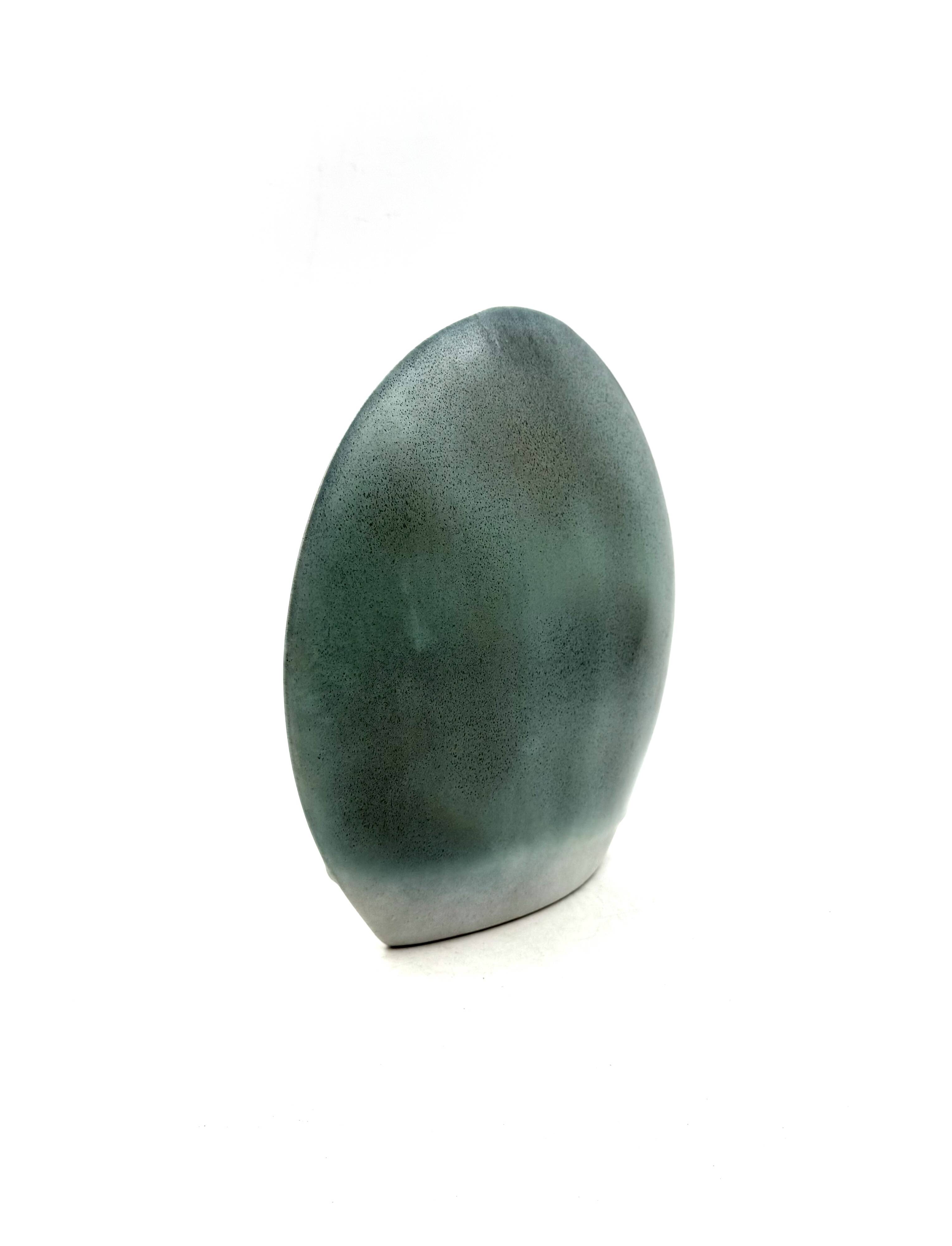 Vase soliflore en céramique bleue, France 1970