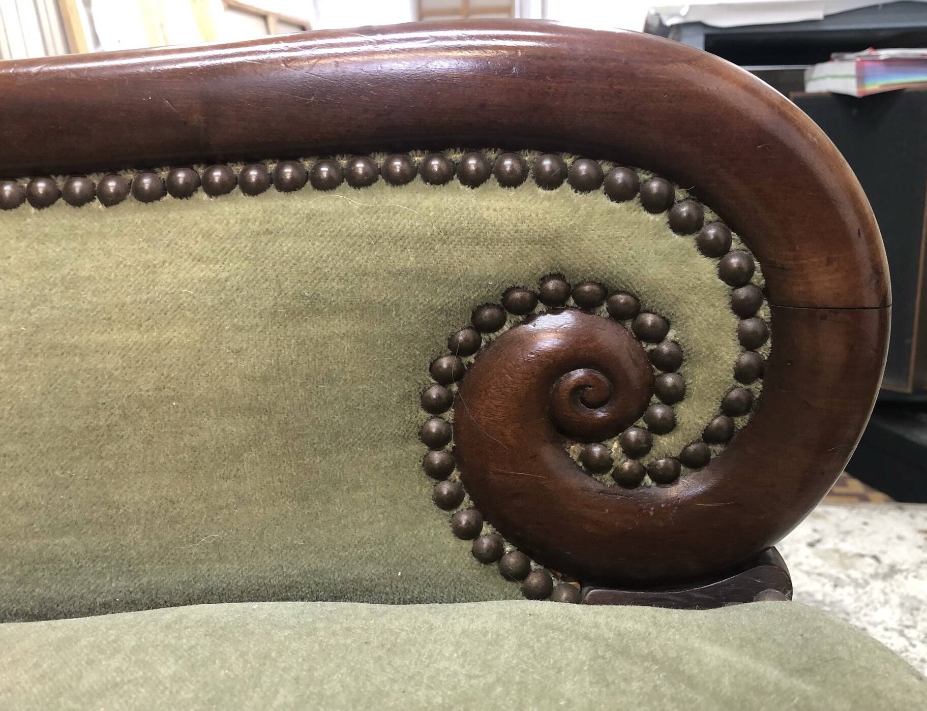 Mahogany bench from the Restoration period