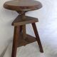 Tabouret à vis