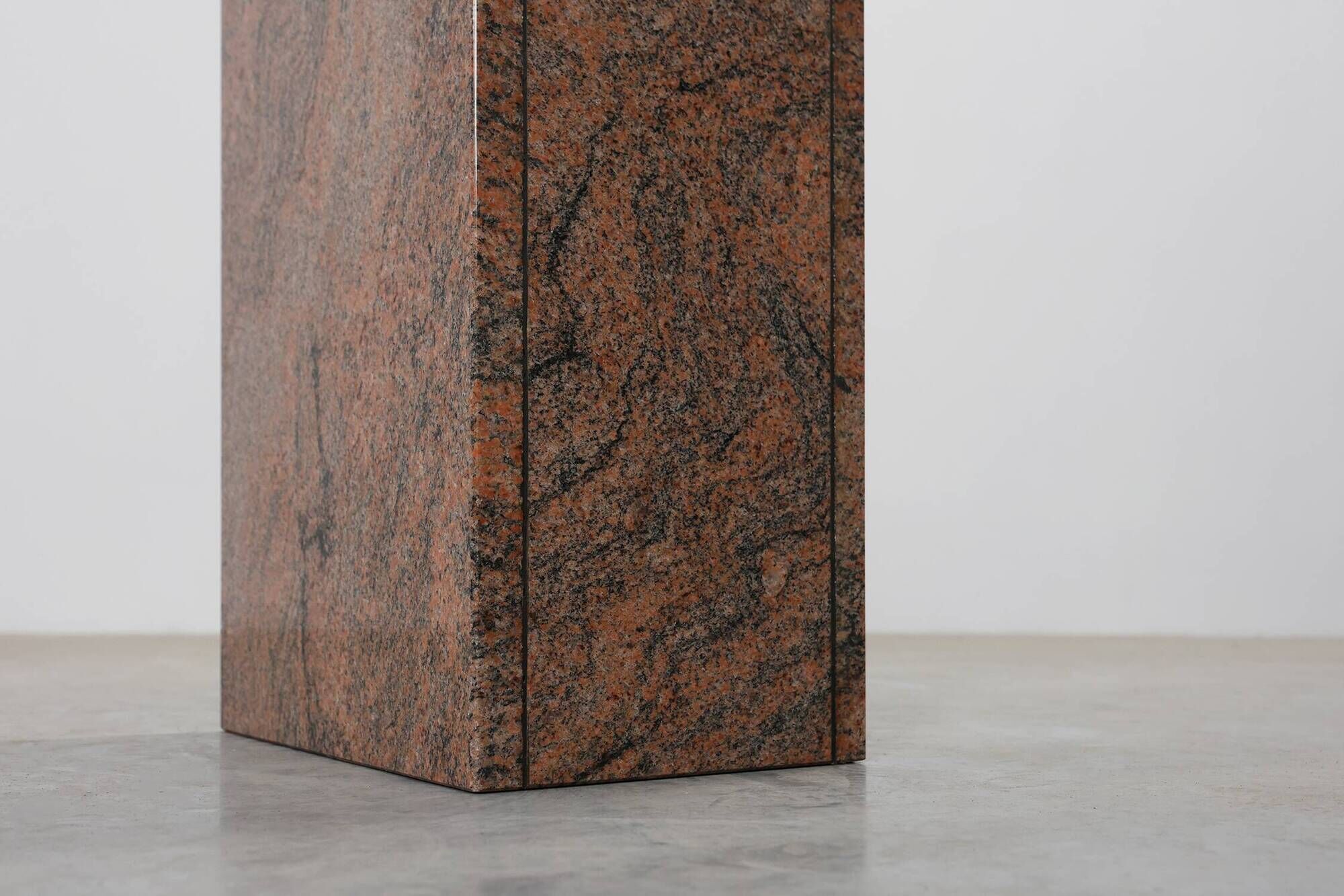 Rectangular red granite pedestal, Belgium, 20th century