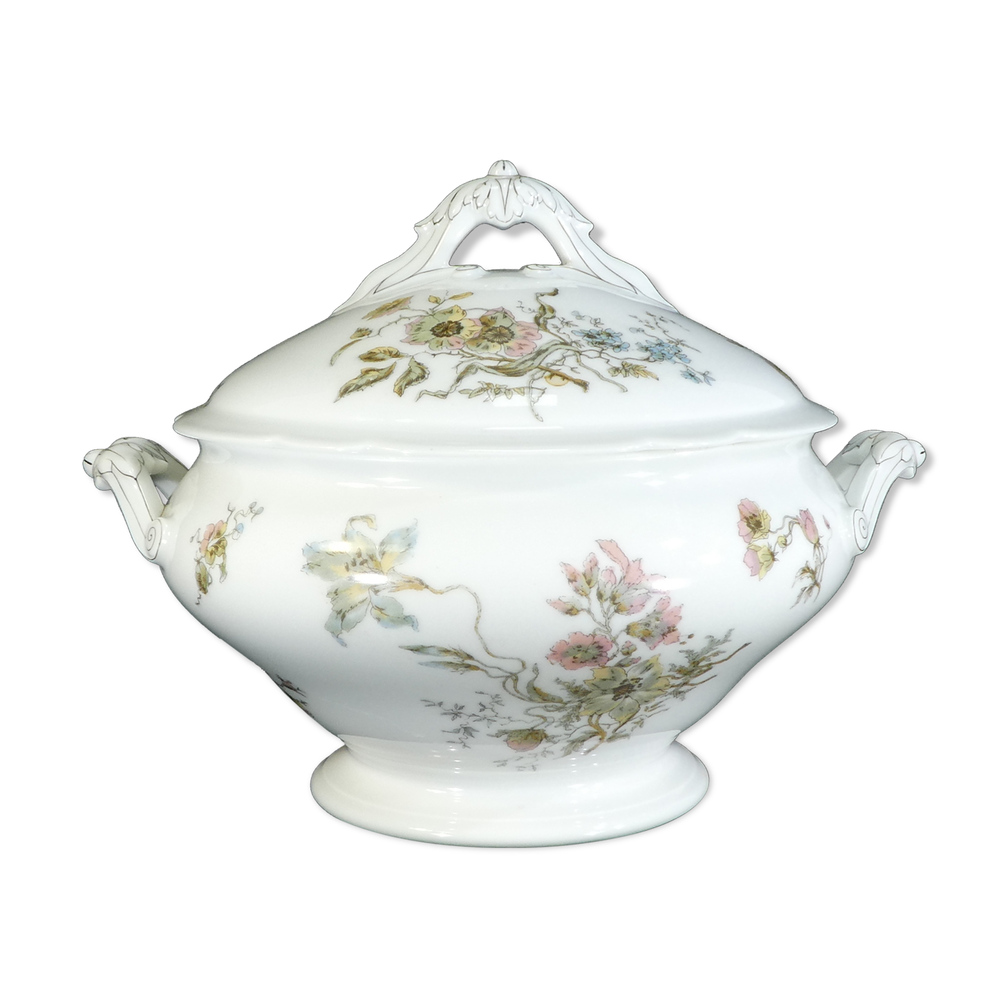 Limoges porcelain soup for E. Bourgeois Paris