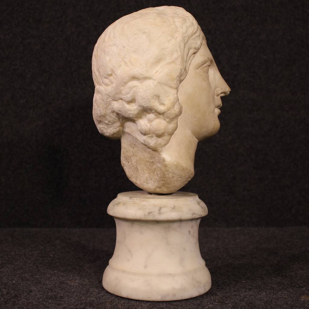 Antique Italian sculpture, white marble head from the 17th century