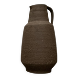 Brutalist German vase on a mid-century stand by Krösselbach Keramik, 1960s.