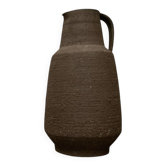 Brutalist German vase on a mid-century stand by Krösselbach Keramik, 1960s.