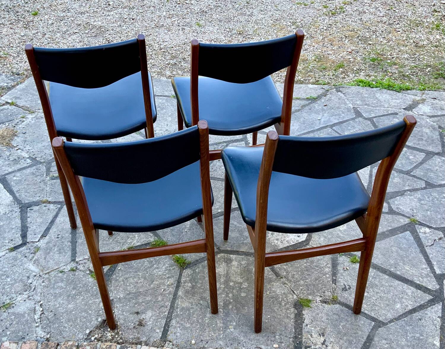 4 Scandinavian black leatherette chairs