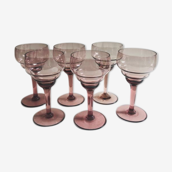 6 pink water glasses