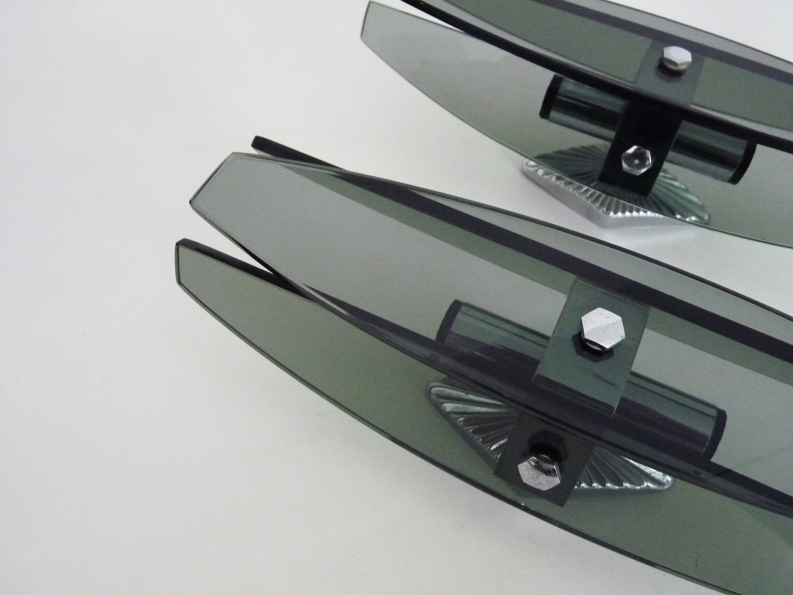 Pair of Italian wall lights Veca Fontana Arte in smoked glass and chrome.