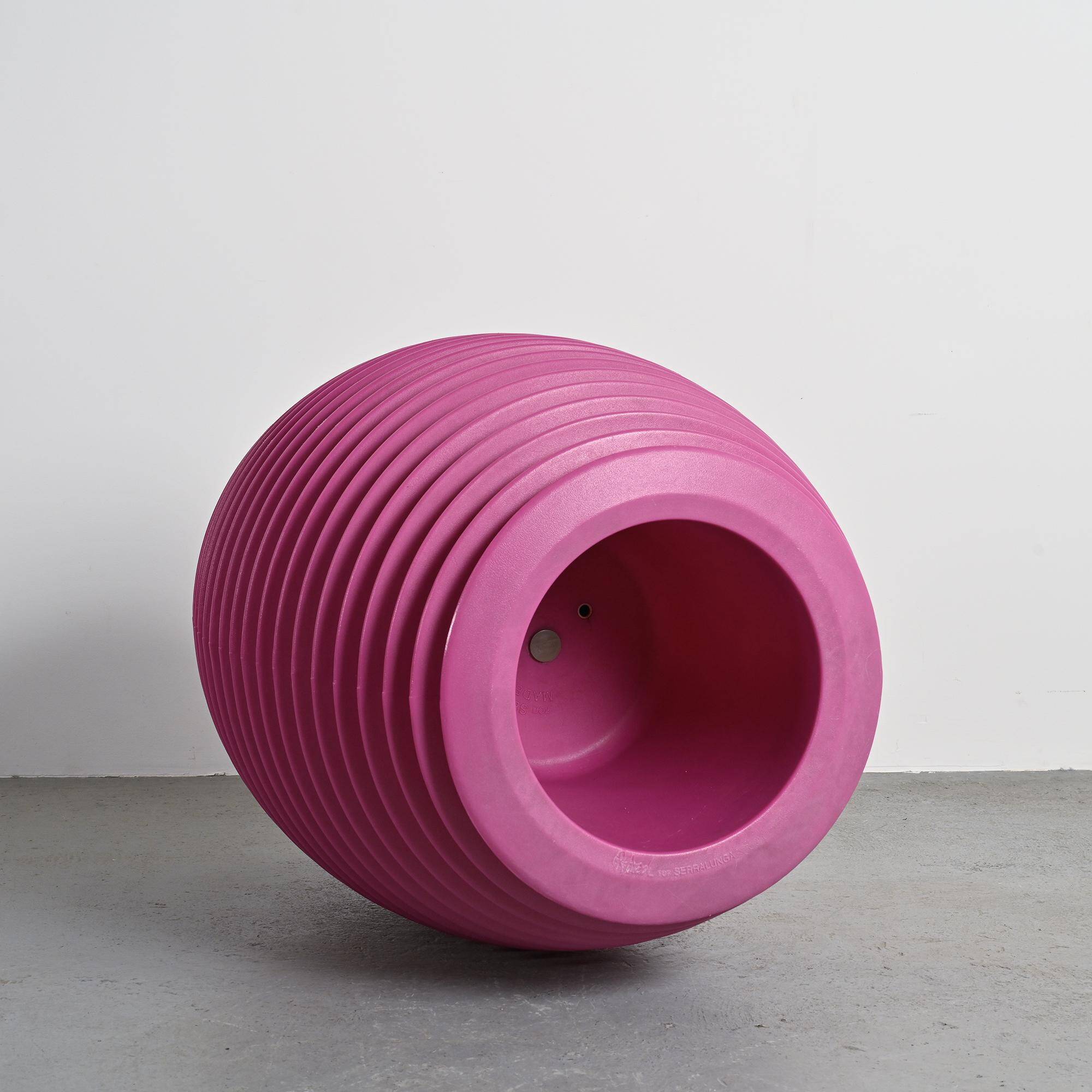 Top Pot cache-pot by Ron Arad, Serralunga, 2003