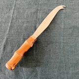 Serving knife with bamboo handle