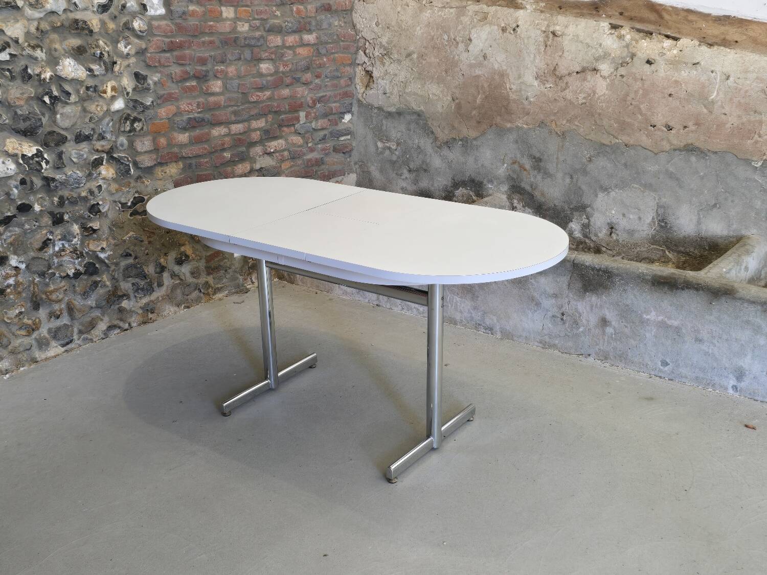 Oval table with central extension LAFA 1970s