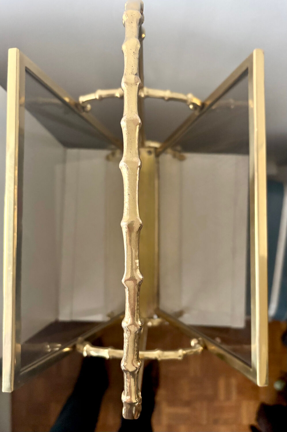 Gold-plated brass magazine rack Maison Baguès