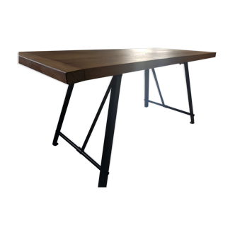 Table style industrielle chêne massif et acier