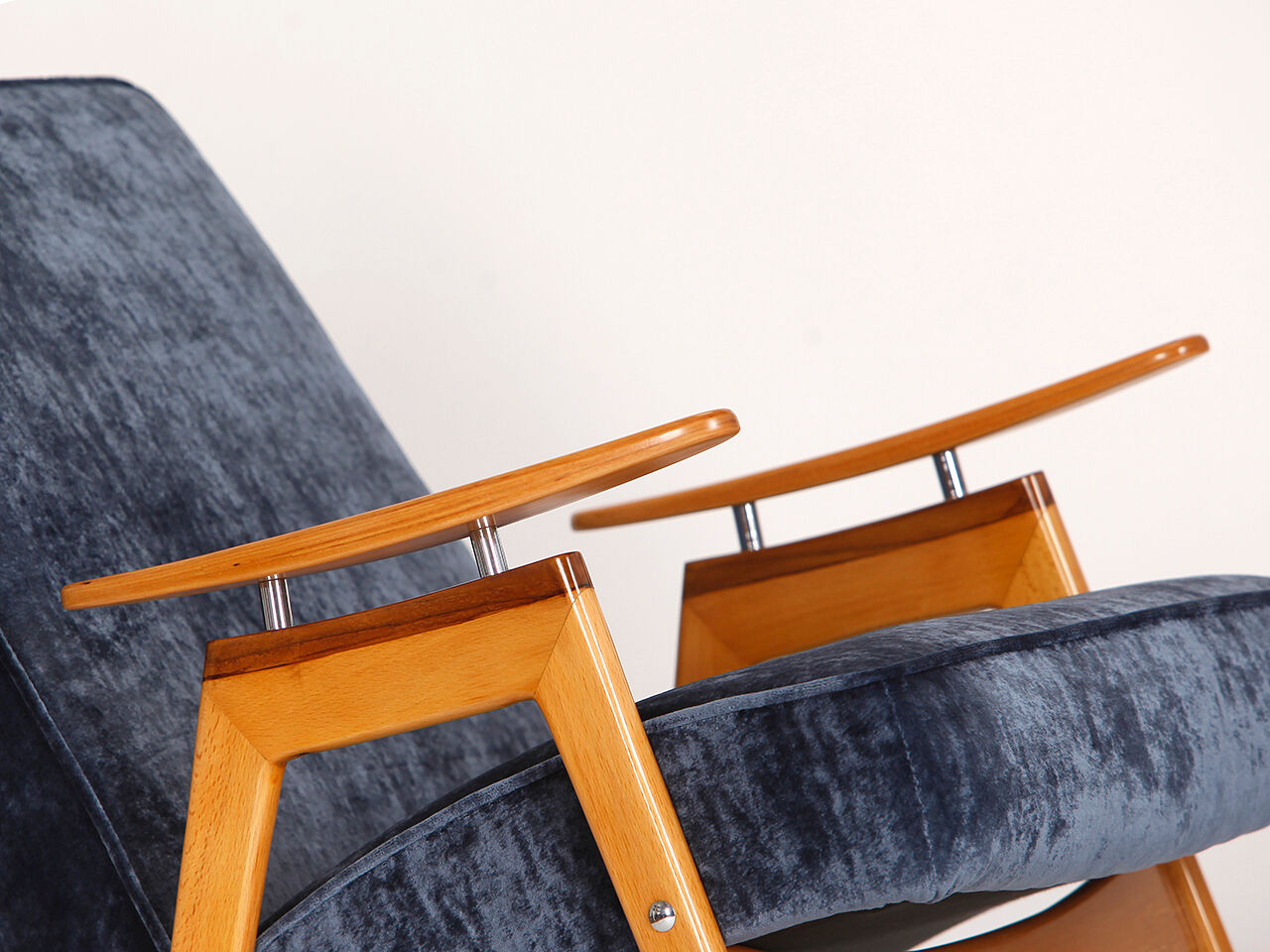 Lounge chair by Jaroslav Smidek for Jitona, 1960s