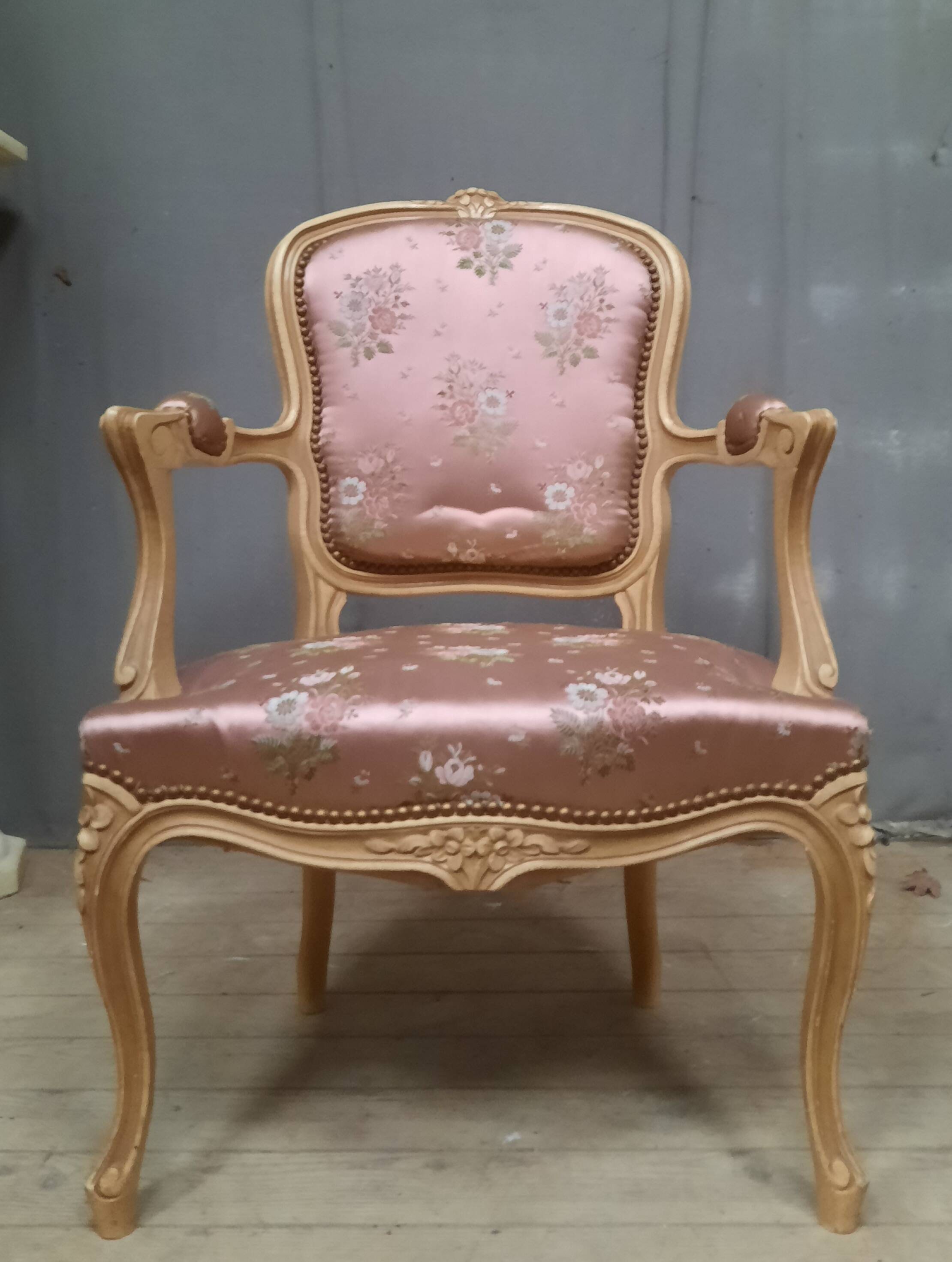 Louis XV style armchair in lacquered wood