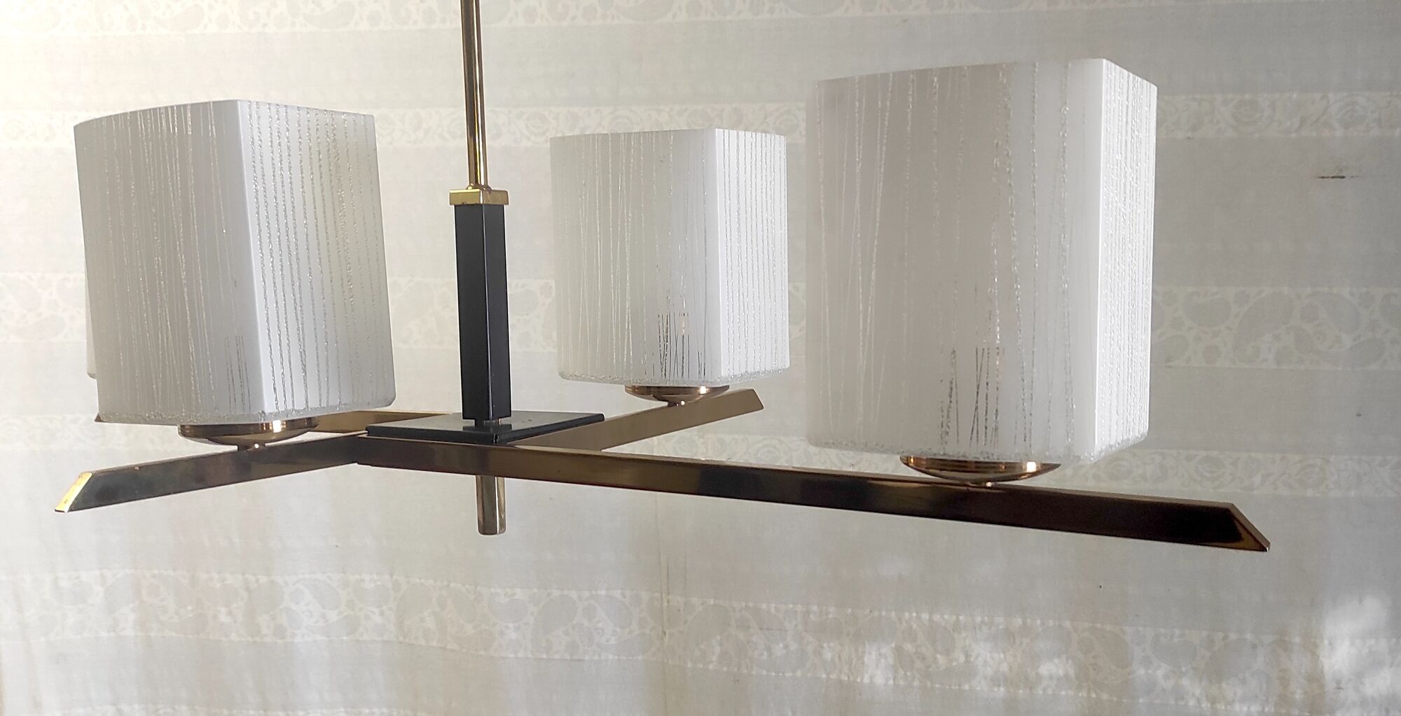 Chandelier in brass and lacquered metal 50s 60s