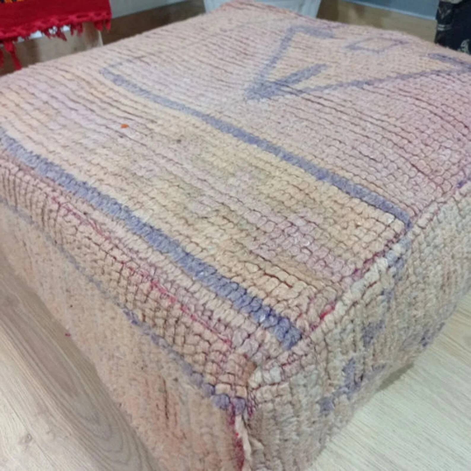 Handmade Berber pouf in wool 60 X 60 X 20 CM