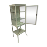 Medicale art nouveau showcase