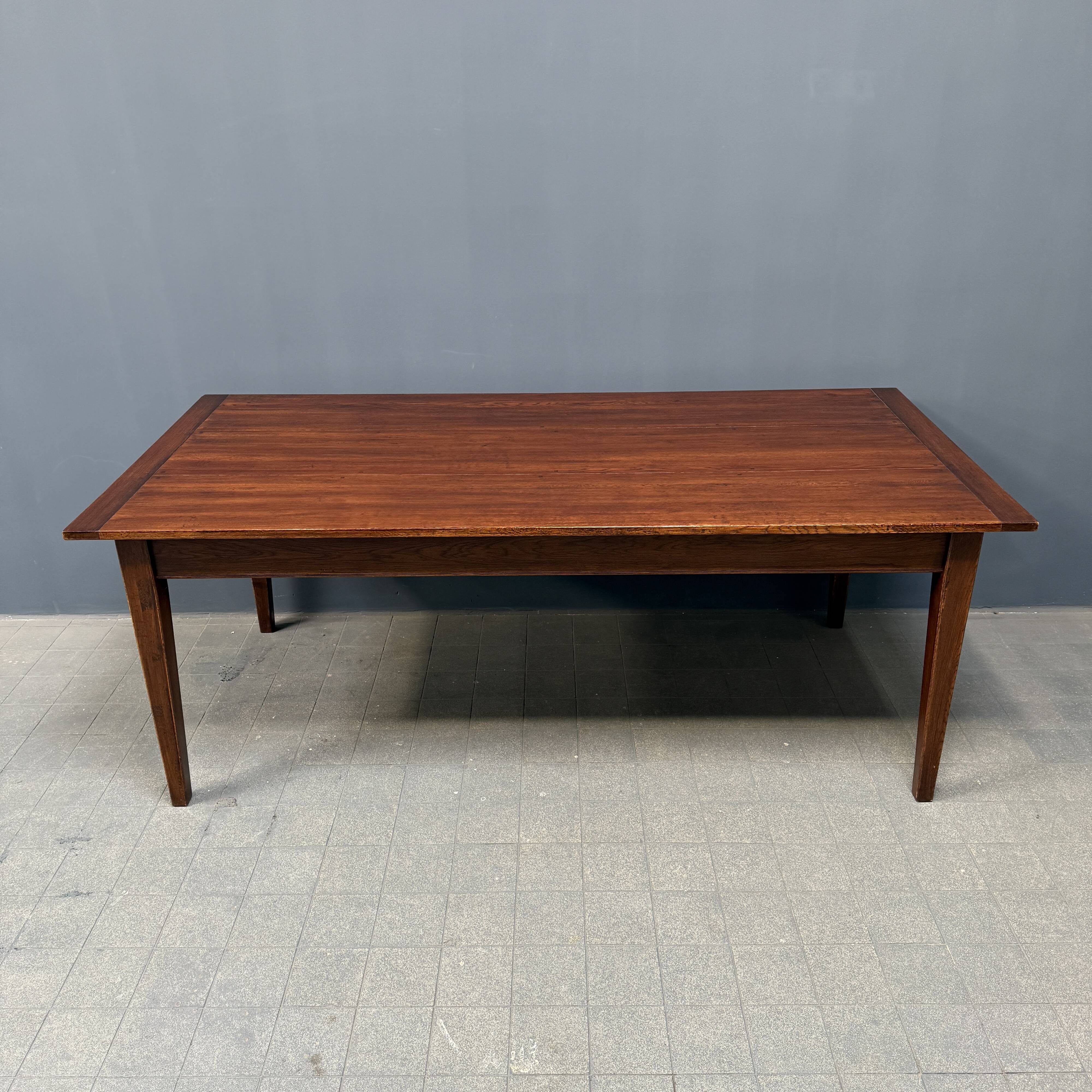 Large antique style oak extendable dining table
